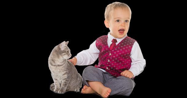 Cats and Kids ALL INTERACTIONS BETWEEN CATS AND CHILDREN SHOULD BE CAREFULLY SUPERVISED Here are some guidelines to help your children and your new cat live happily together: Instruct children to be