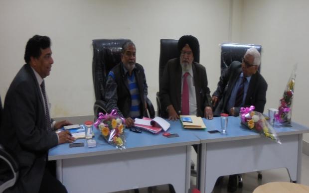 Visit of PGIVER, Jaipur by IEAC, RAJUVAS A three member team of IEAC, RAJUVAS consisting of Dr. A.P. Vyas, Dr.